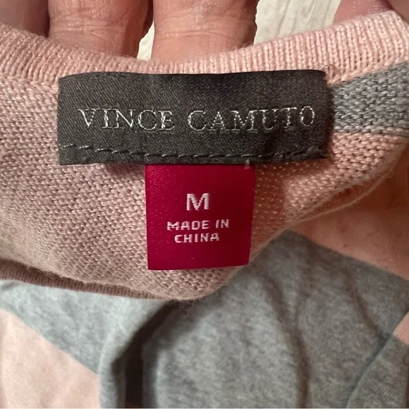 💚Vince Camuto asymmetrical sweater - Picture 5 of 6